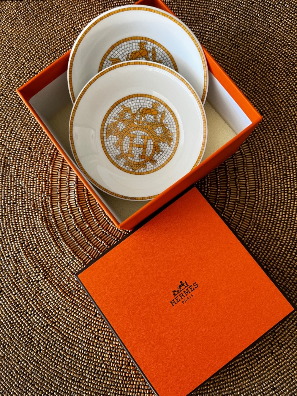 EXCELLENT HERMES "Mosaique au 24" Gold soy sauce plates 2 pieces